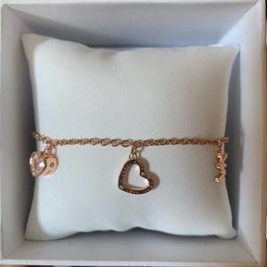 Michael Kors Gold Heart Charm Bracelet